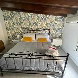 https://la-zisa-holiday.sicilyhotelsitaly.net