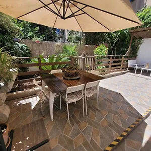 https://leoni63.sicilyhotelsitaly.net