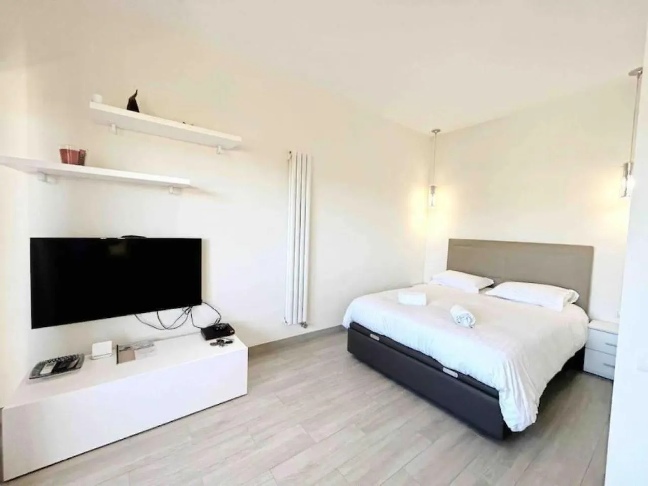 Il Gioiello : Apt 2 Pers, Clim, Piscine, Parking Antibes France